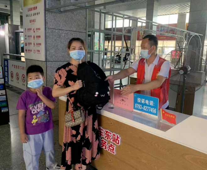 上饒汽運(yùn)：必須給車(chē)站的服務(wù)點(diǎn)個(gè)大大的贊