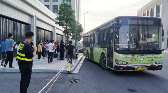 吉安長運(yùn)、公交：通勤包車 轉(zhuǎn)型升級(jí)新亮點(diǎn)