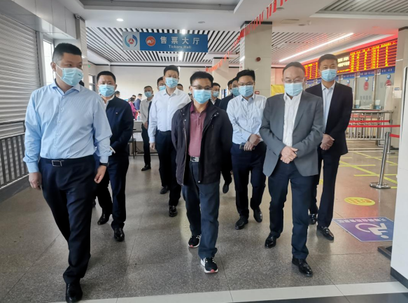 省安委會(huì)第一安全生產(chǎn)專(zhuān)項(xiàng)巡查組督導(dǎo)徐坊客運(yùn)站安全生產(chǎn)工作 胡維泉陪同