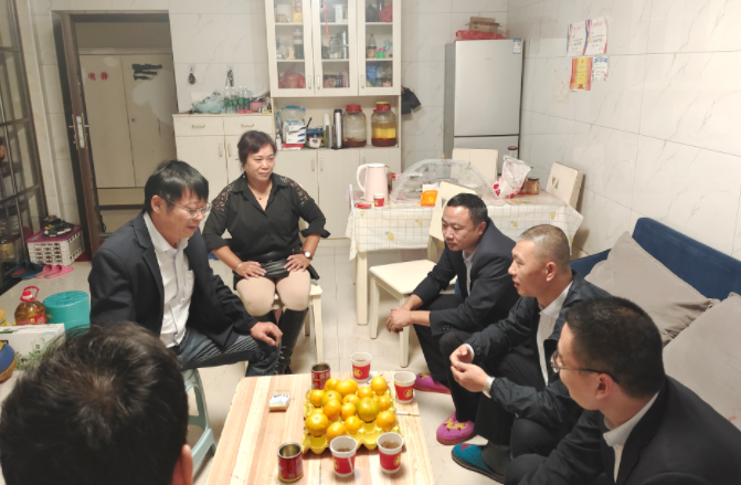 都市城際公交:“談”出安全 “訪”出溫情 開展駕駛員談心家訪活動