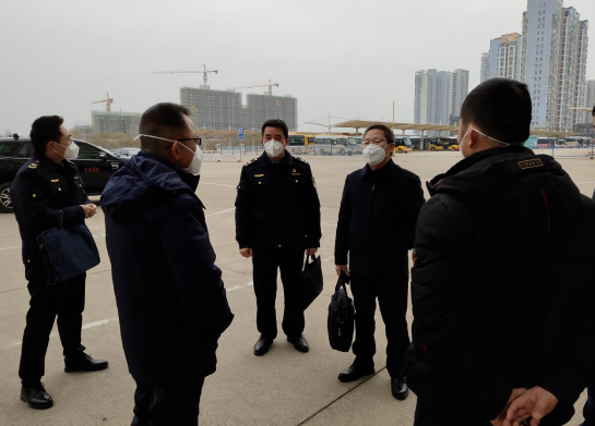 吉安公交、長運：市應(yīng)急管理局領(lǐng)導(dǎo)深入吉安公交督導(dǎo)元旦安全生產(chǎn)工作