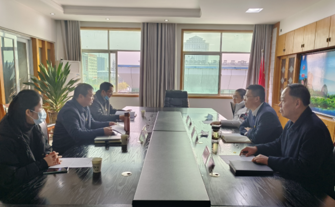 市交通局領(lǐng)導(dǎo)帶隊(duì)檢查指導(dǎo)鷹潭長(zhǎng)運(yùn)黨委黨建工作 肖良芝陪同