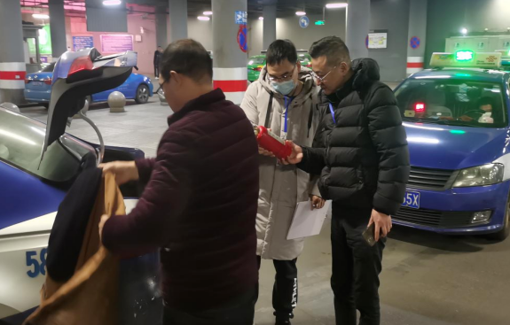 長運出租  開展?fàn)I運車輛安全隱患大排查