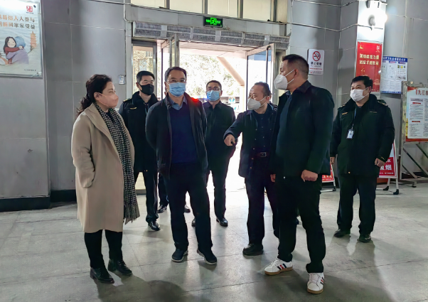 九江長運(yùn)：省交通運(yùn)輸綜合行政執(zhí)法監(jiān)督管理局領(lǐng)導(dǎo)檢查九江長途汽車站春運(yùn)工作?