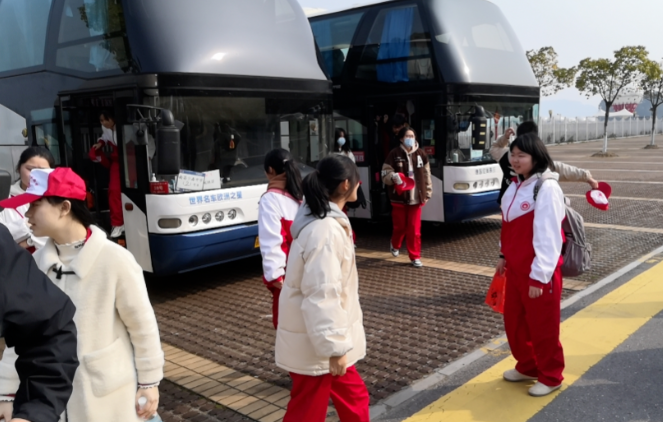 都市城際公交:旅游客運分公司承接研學游運輸任務