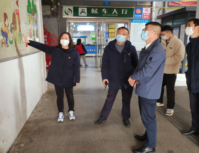 胡勁松督導(dǎo)青山客運分公司文明創(chuàng)建工作