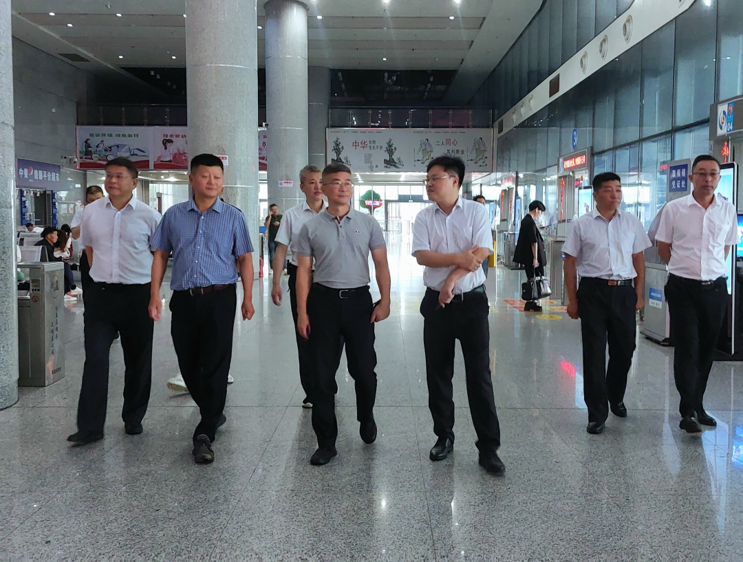 市國資委領(lǐng)導督導南昌長途汽車西站端午節(jié)安全生產(chǎn)工作 張小平陪同