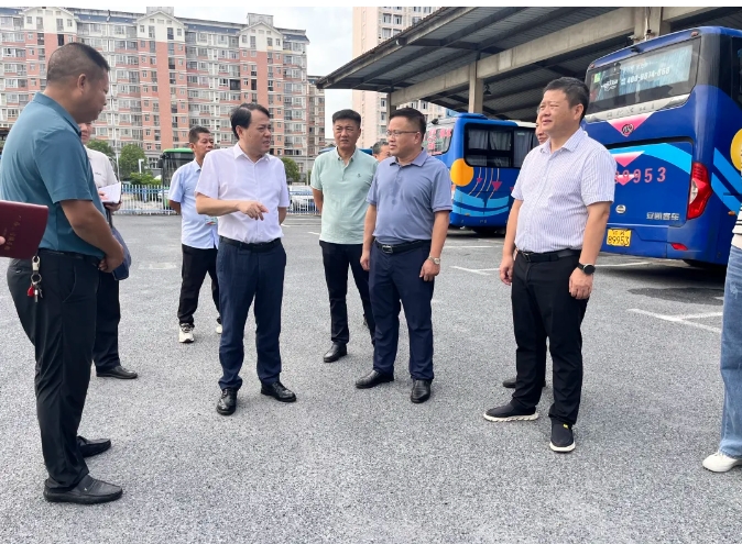 新余市委領(lǐng)導(dǎo)督導(dǎo)新余長(zhǎng)運(yùn)國慶節(jié)前安全生產(chǎn)工作